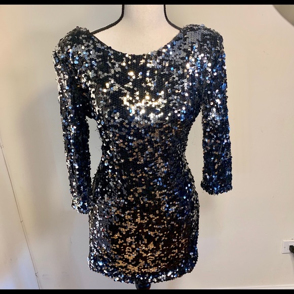 80’s style short sequined dress - Picture 2 of 11